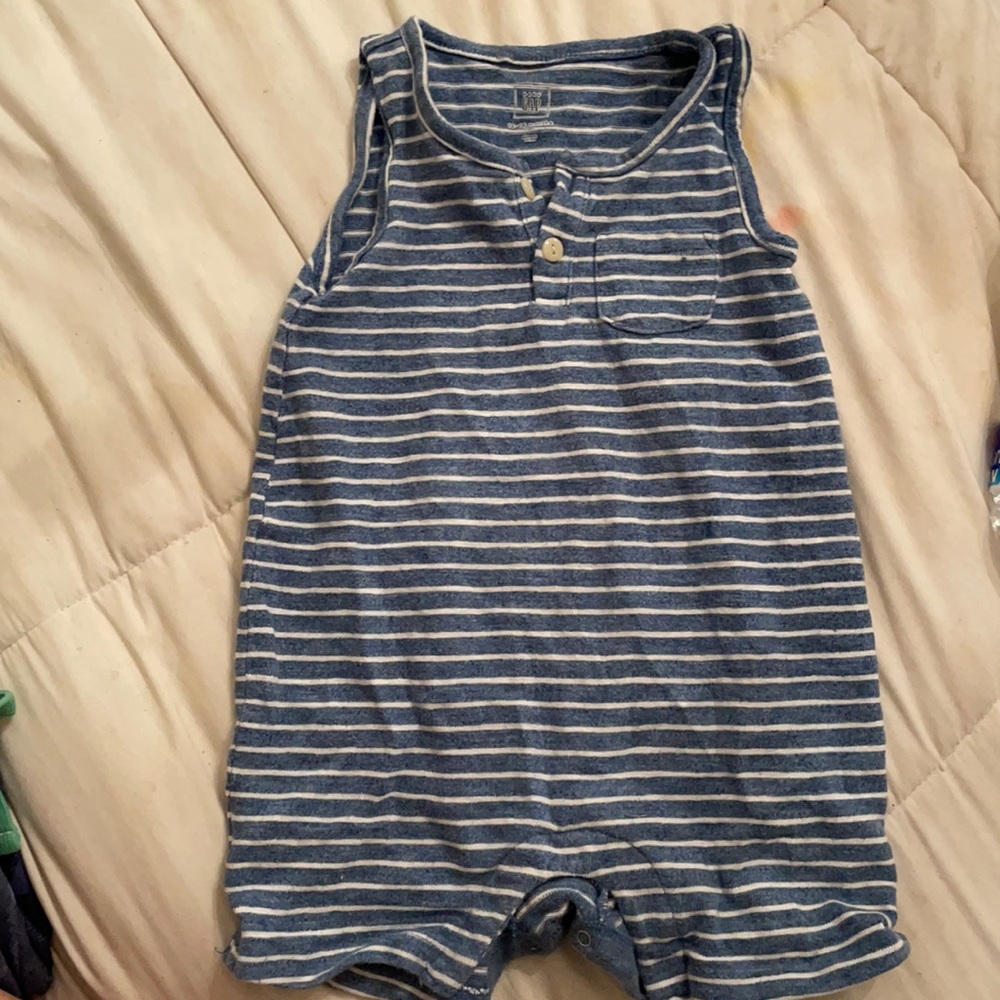 BabyGap one piece romper 12-18 months